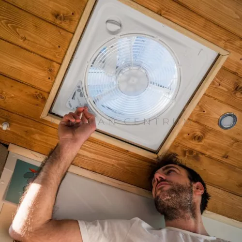 Fiamma Turbo Vent Premium ventilátoros tetőablak, crystal