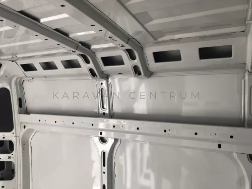 Furgon burkolópanel Ducato, gardrób