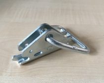 Rögzítő fül rakományrögzítő sínbe